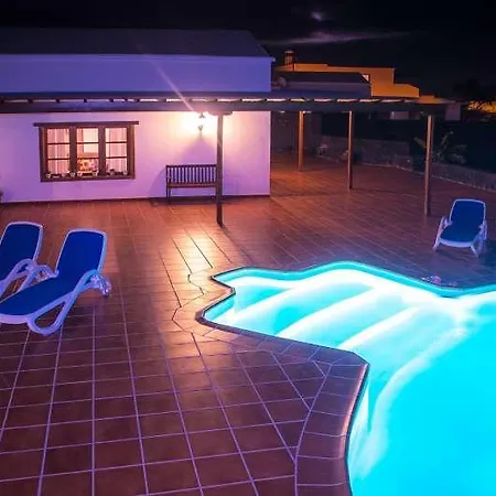 Hooha Villa