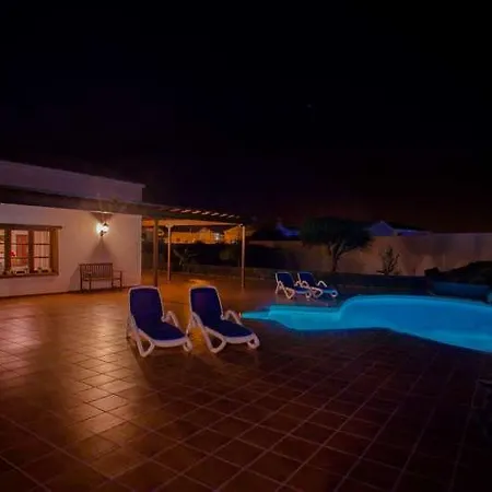 Villa Hooha *