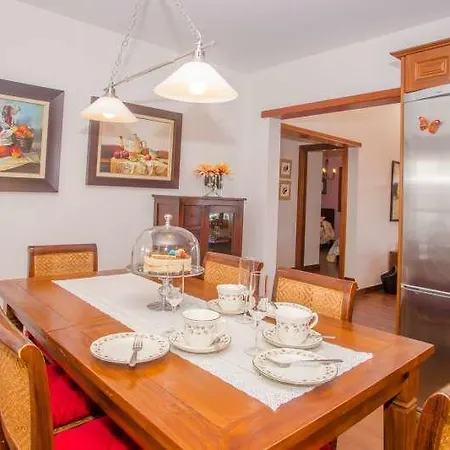 Villa Hooha *