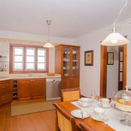 Hooha Villa *
